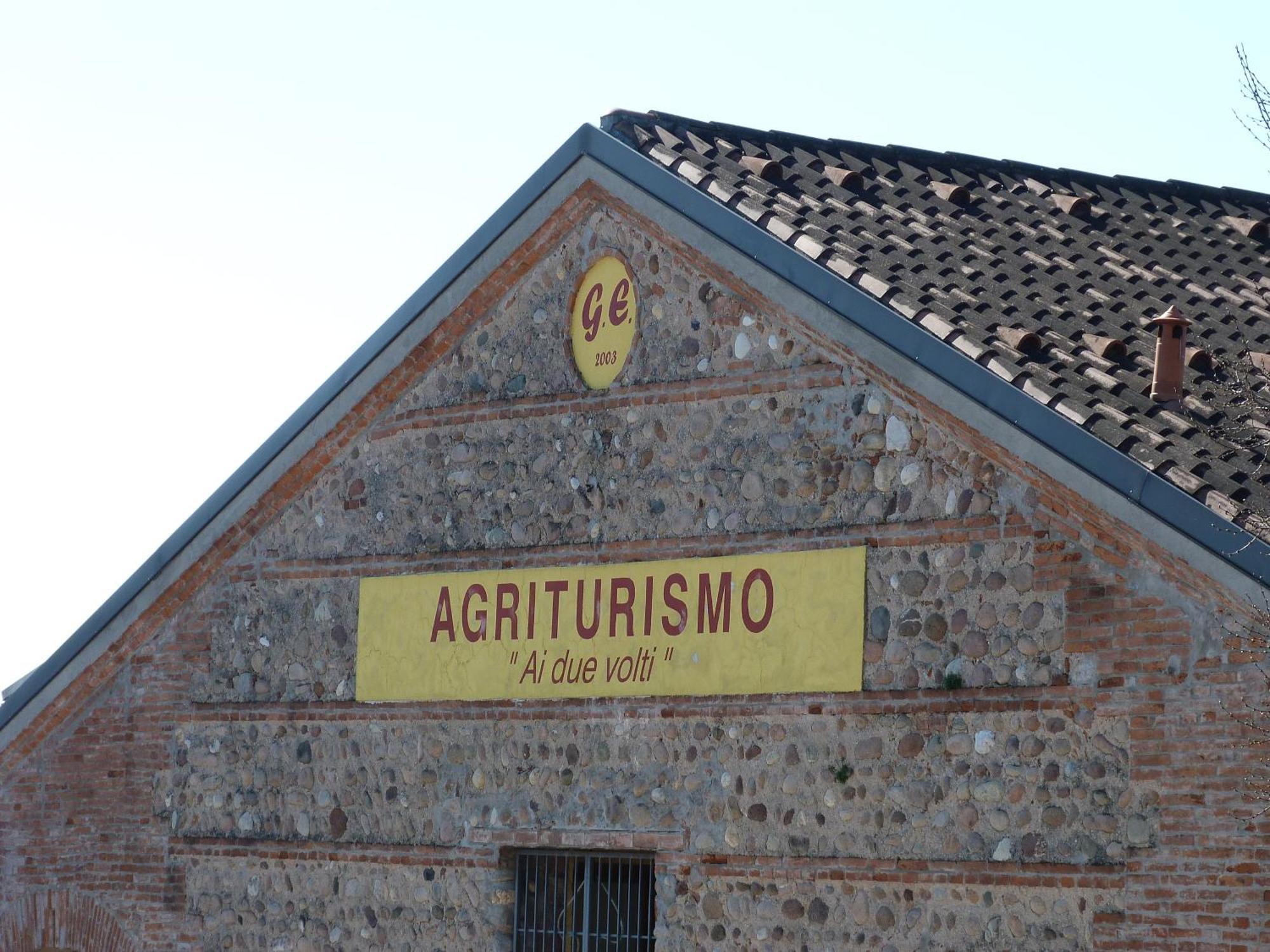 Agriturismo Ai Due Volti Dossobuono Exterior foto