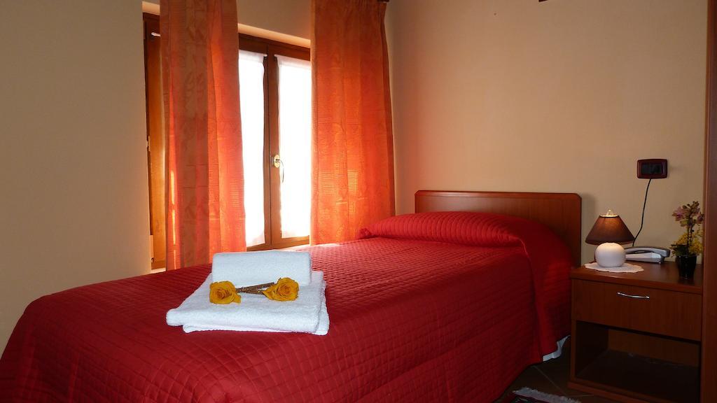 Agriturismo Ai Due Volti Dossobuono Zimmer foto