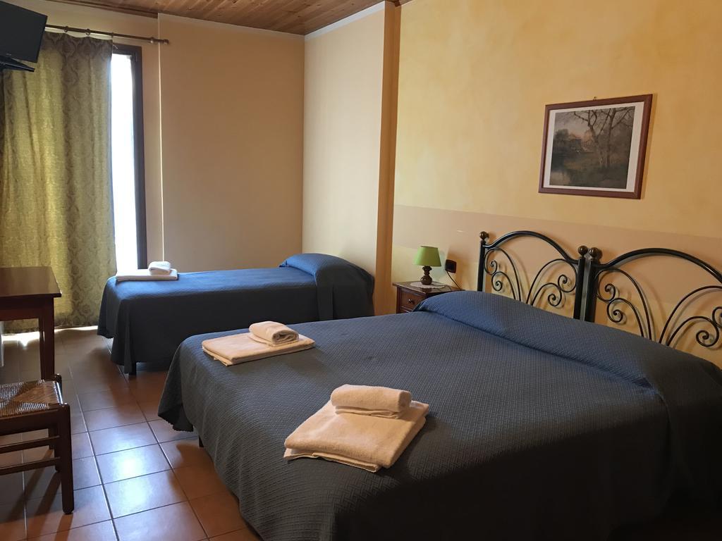 Agriturismo Ai Due Volti Dossobuono Exterior foto